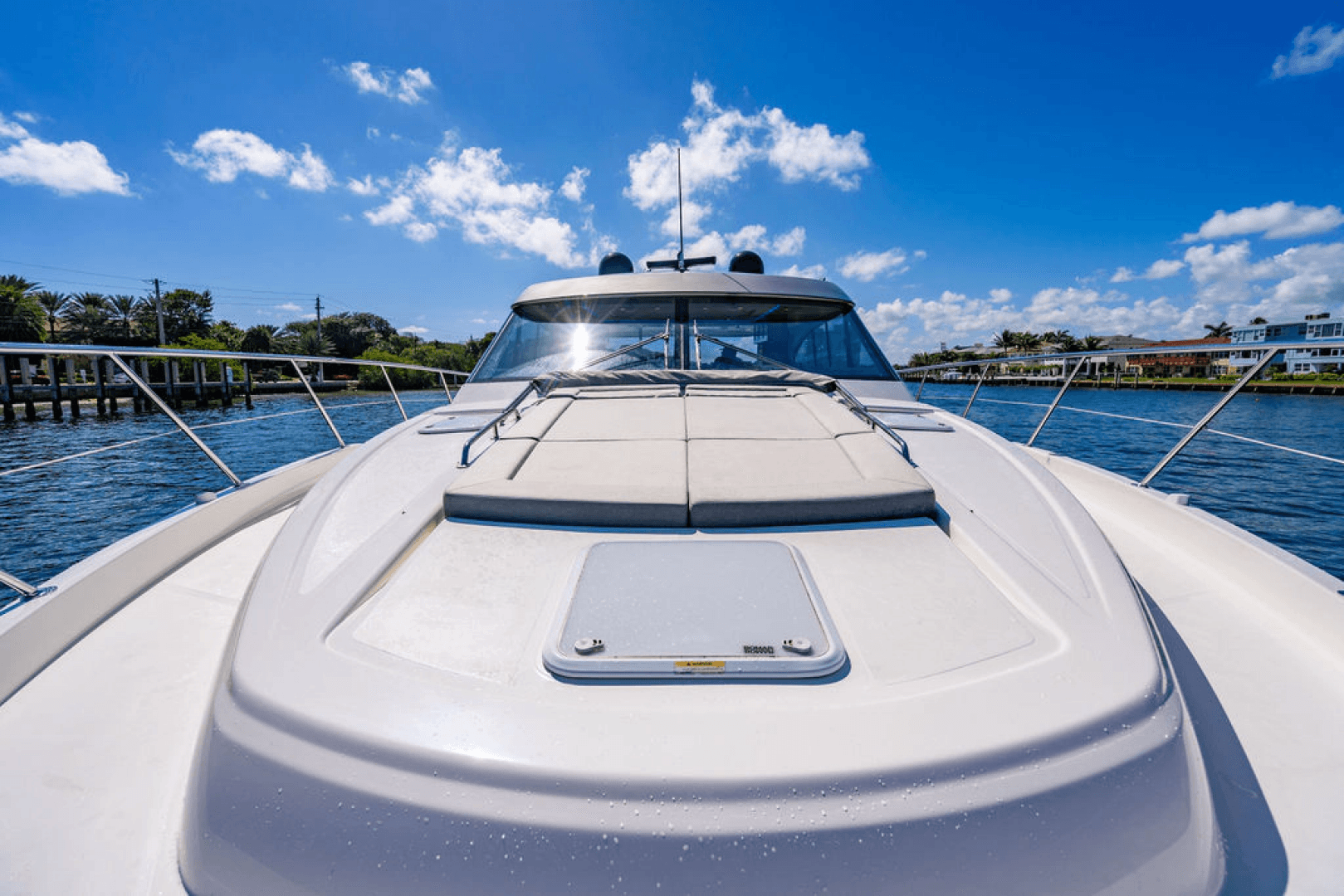 2022 Riviera 6000 Sport Yacht Platinum Edition