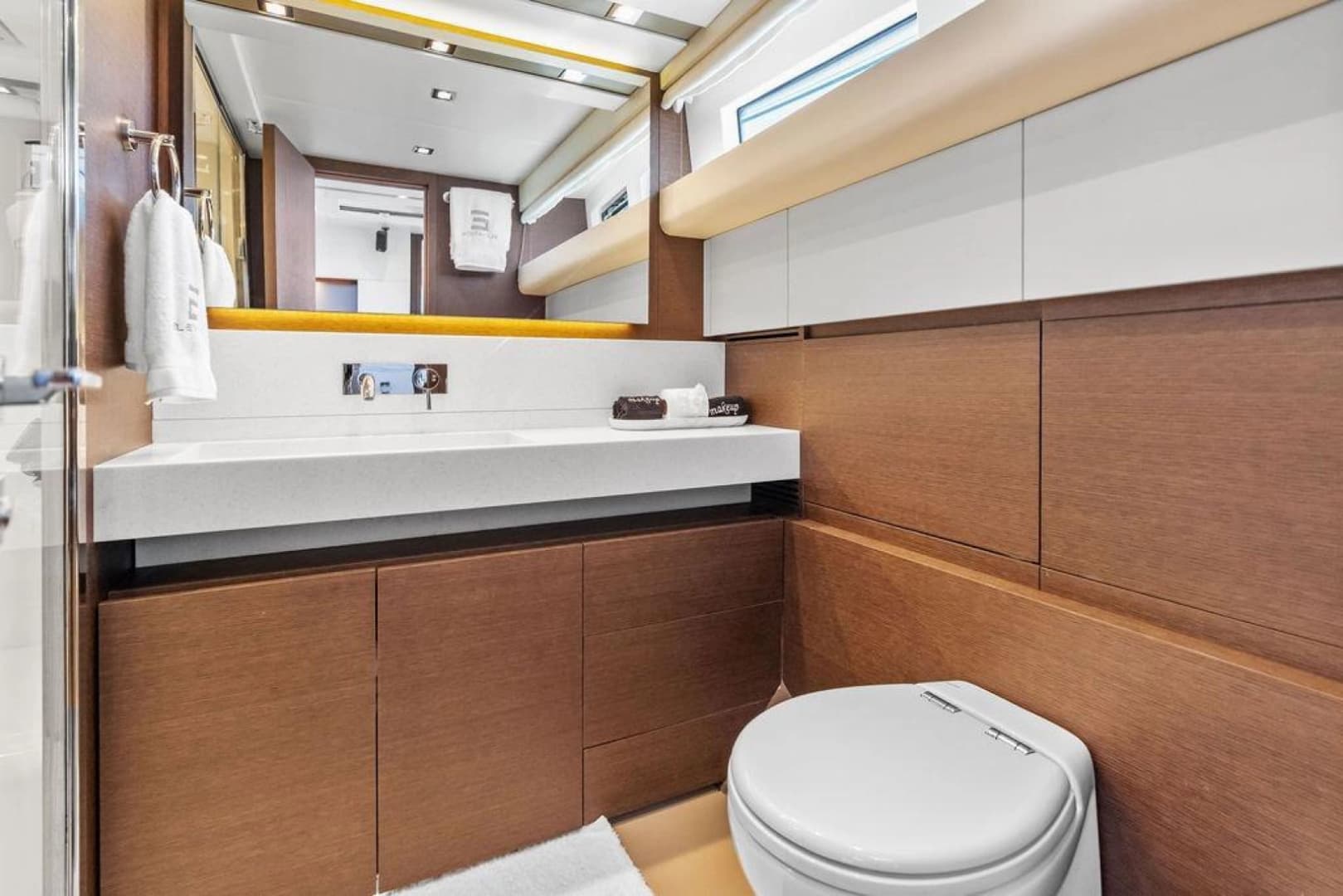 2016 Prestige 750