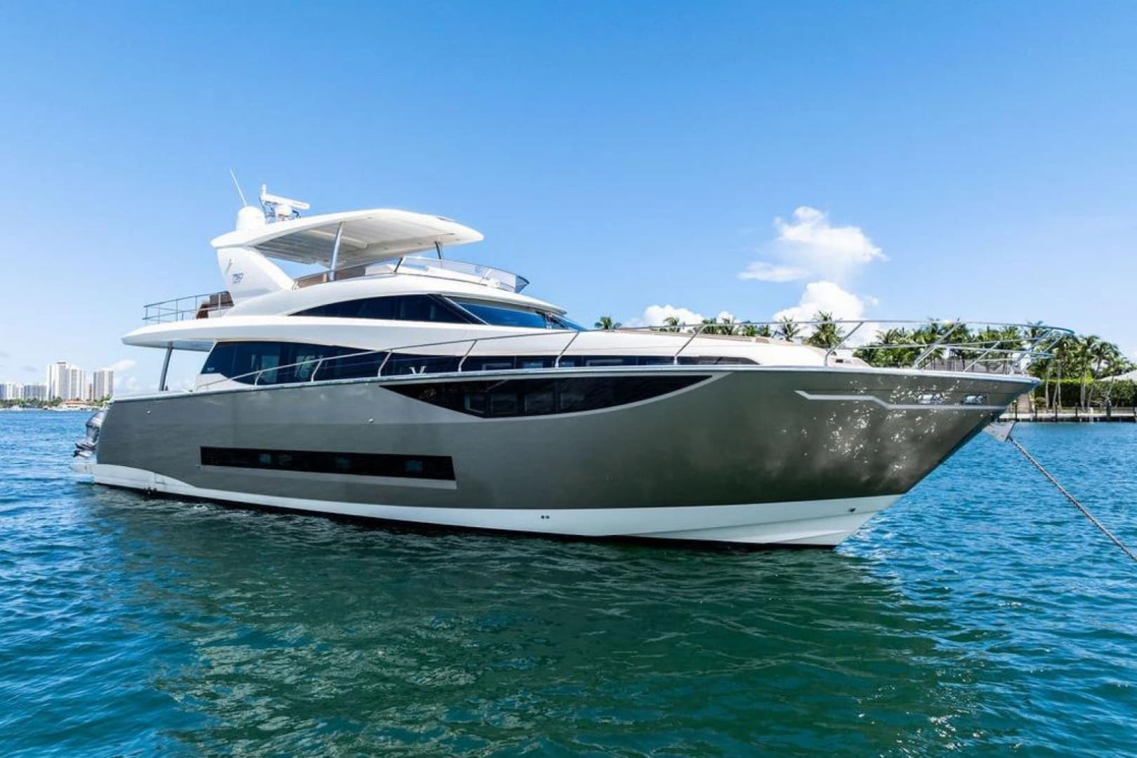 2016 Prestige 750