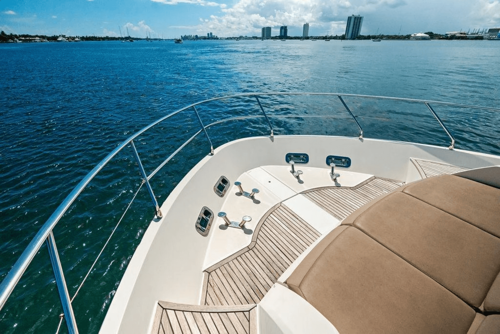 2016 Prestige 750