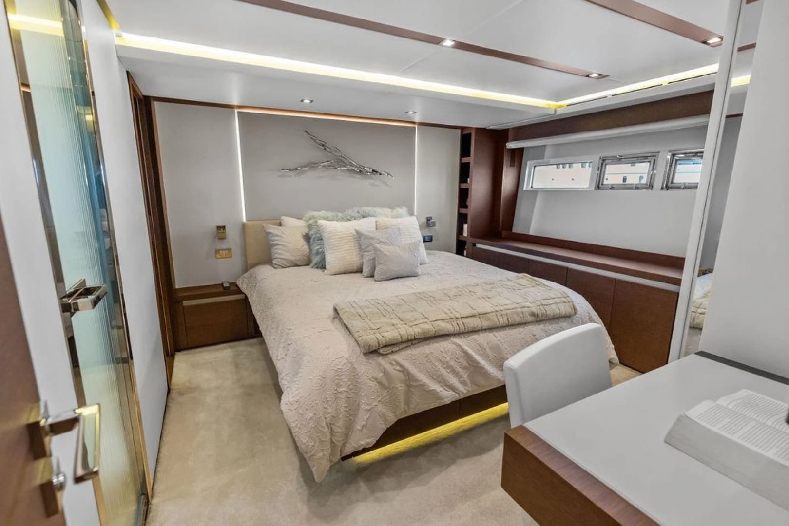 2016 Prestige 750
