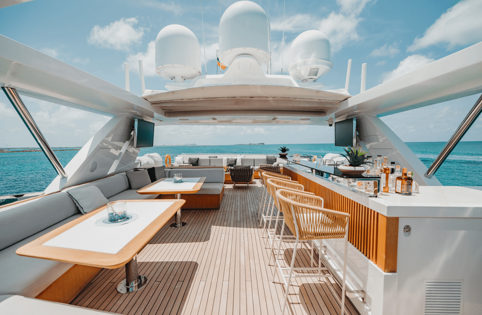 2014 Benetti Veloce 140