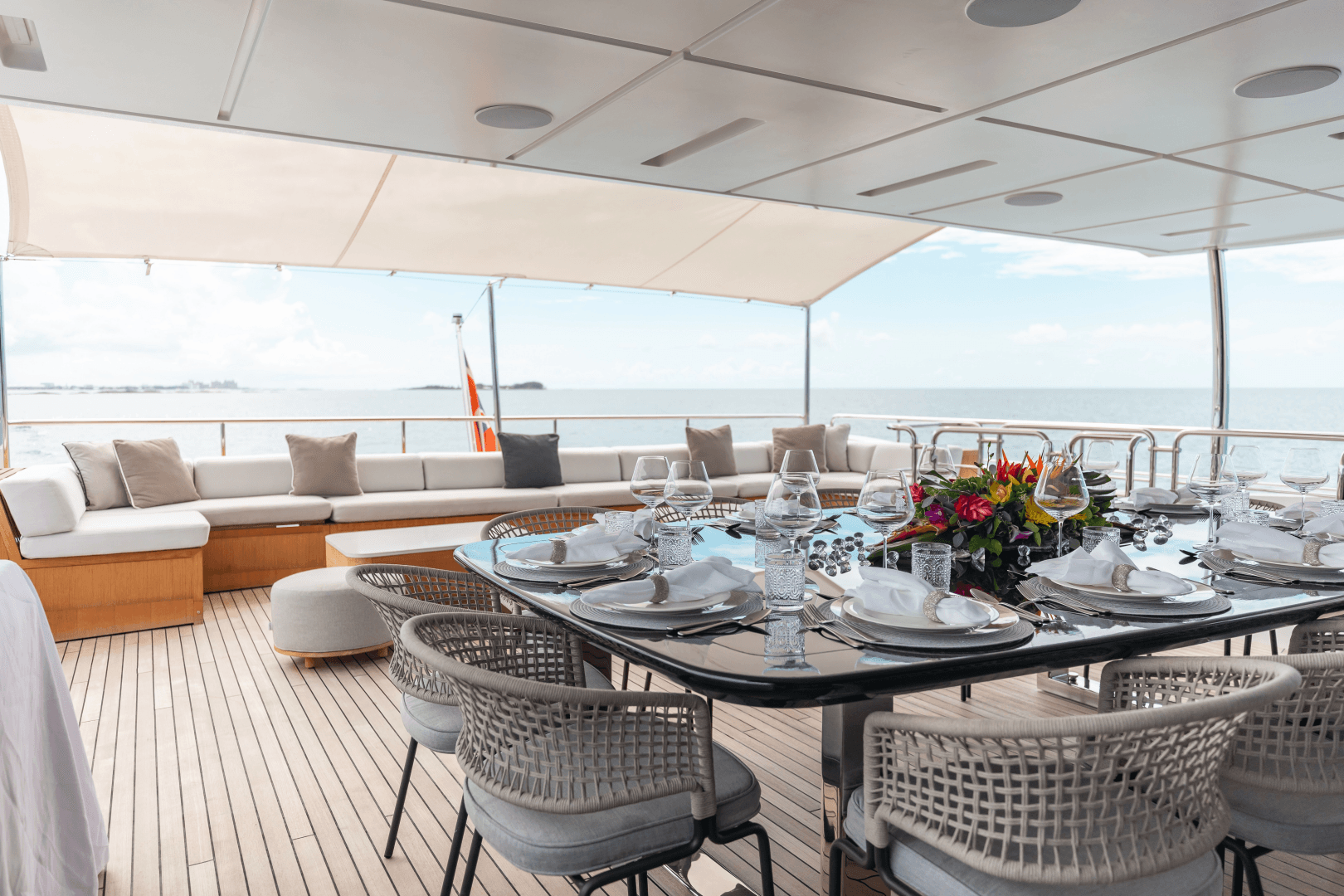 2014 Benetti Veloce 140