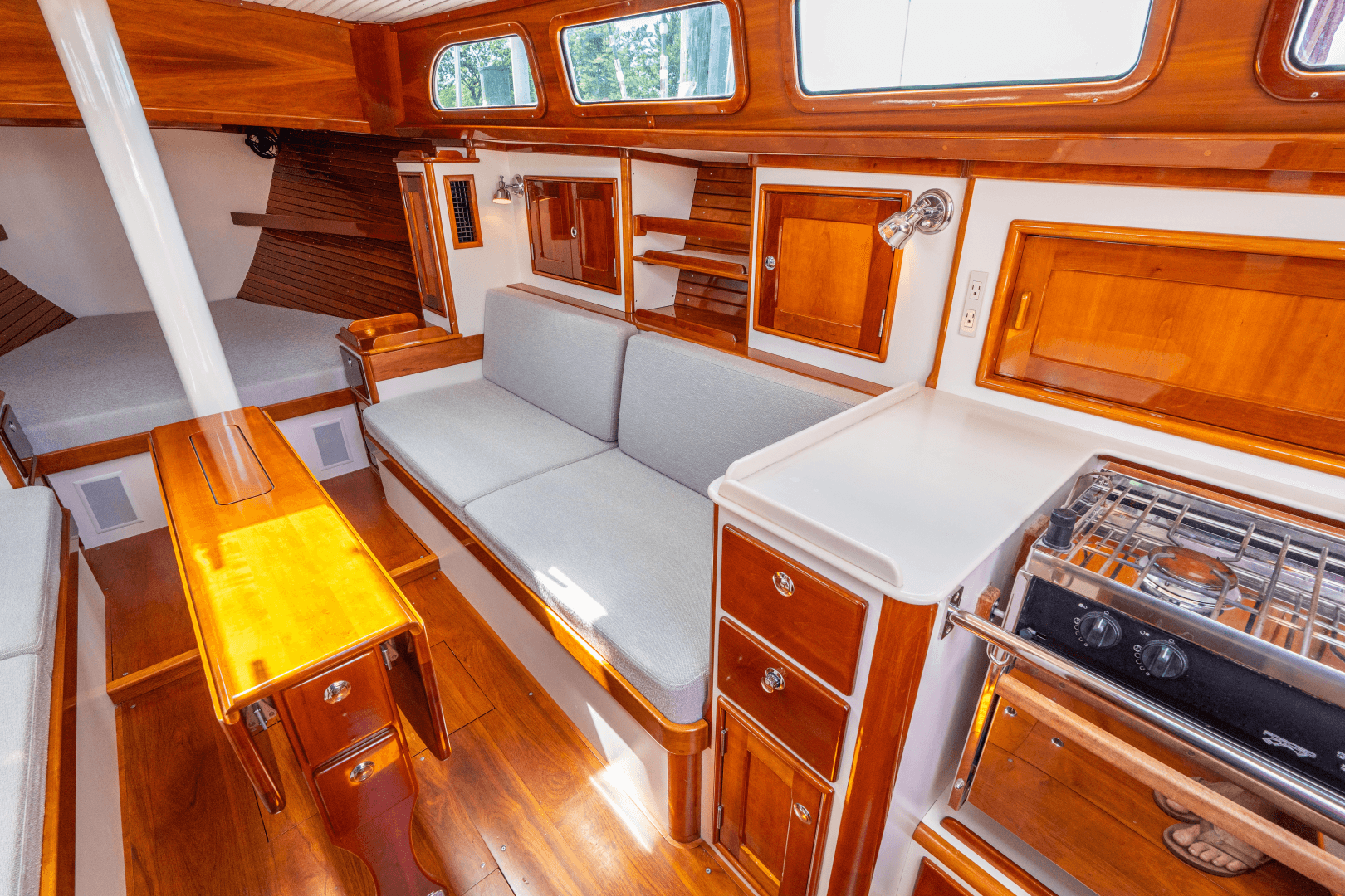 2008 Morris M42