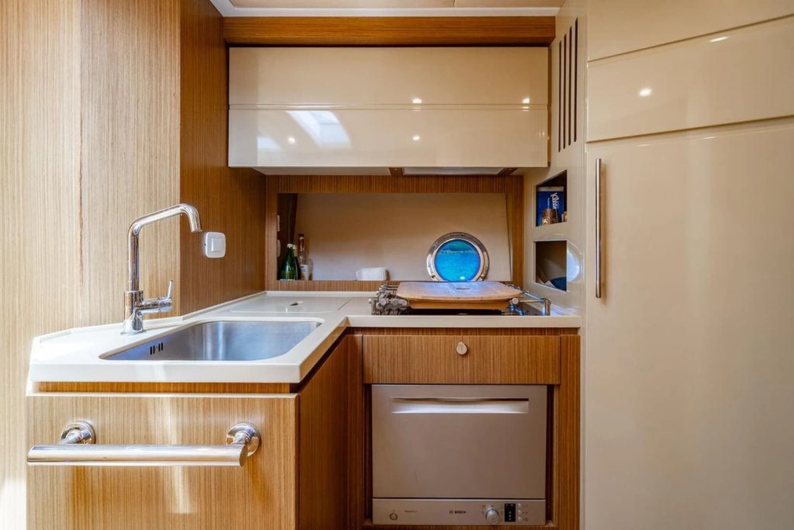 2016 Azimut Atlantis 50