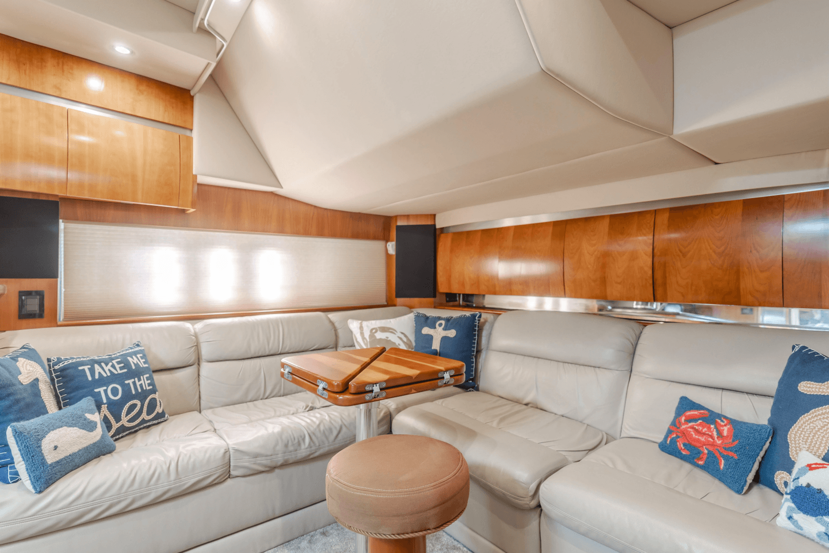 2006 Cruisers Yachts 420 Express