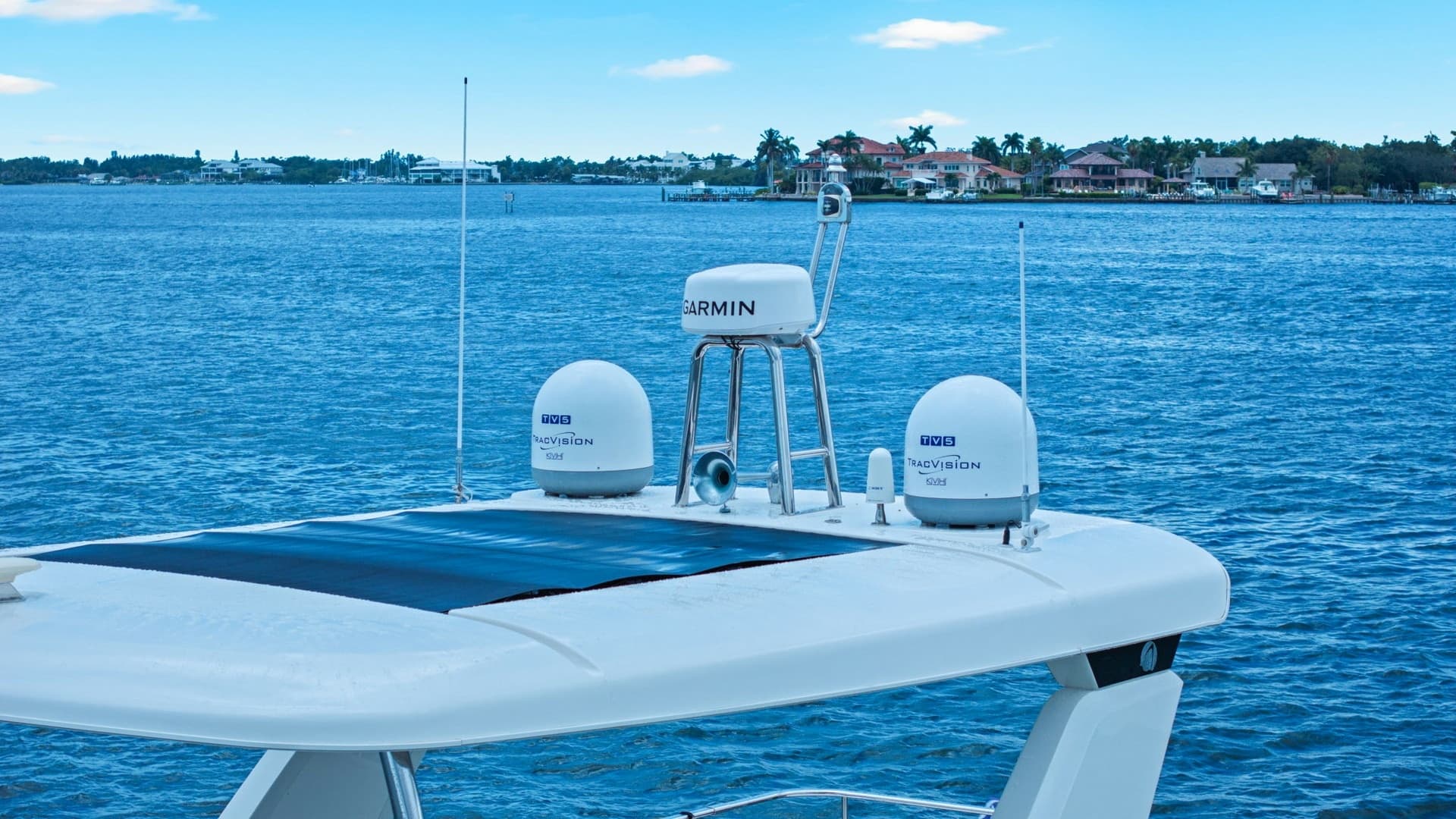 Flybridge Electronics and Antennas