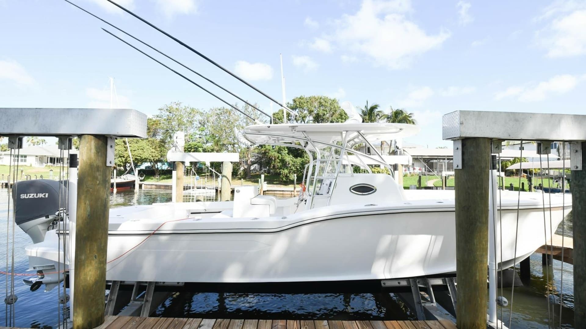 2019 Ocean Master 336 Center Console 