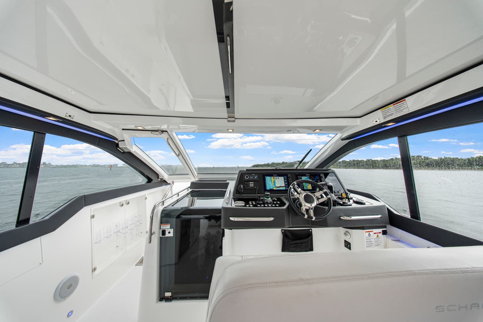 2025 Schaefer 375 HT