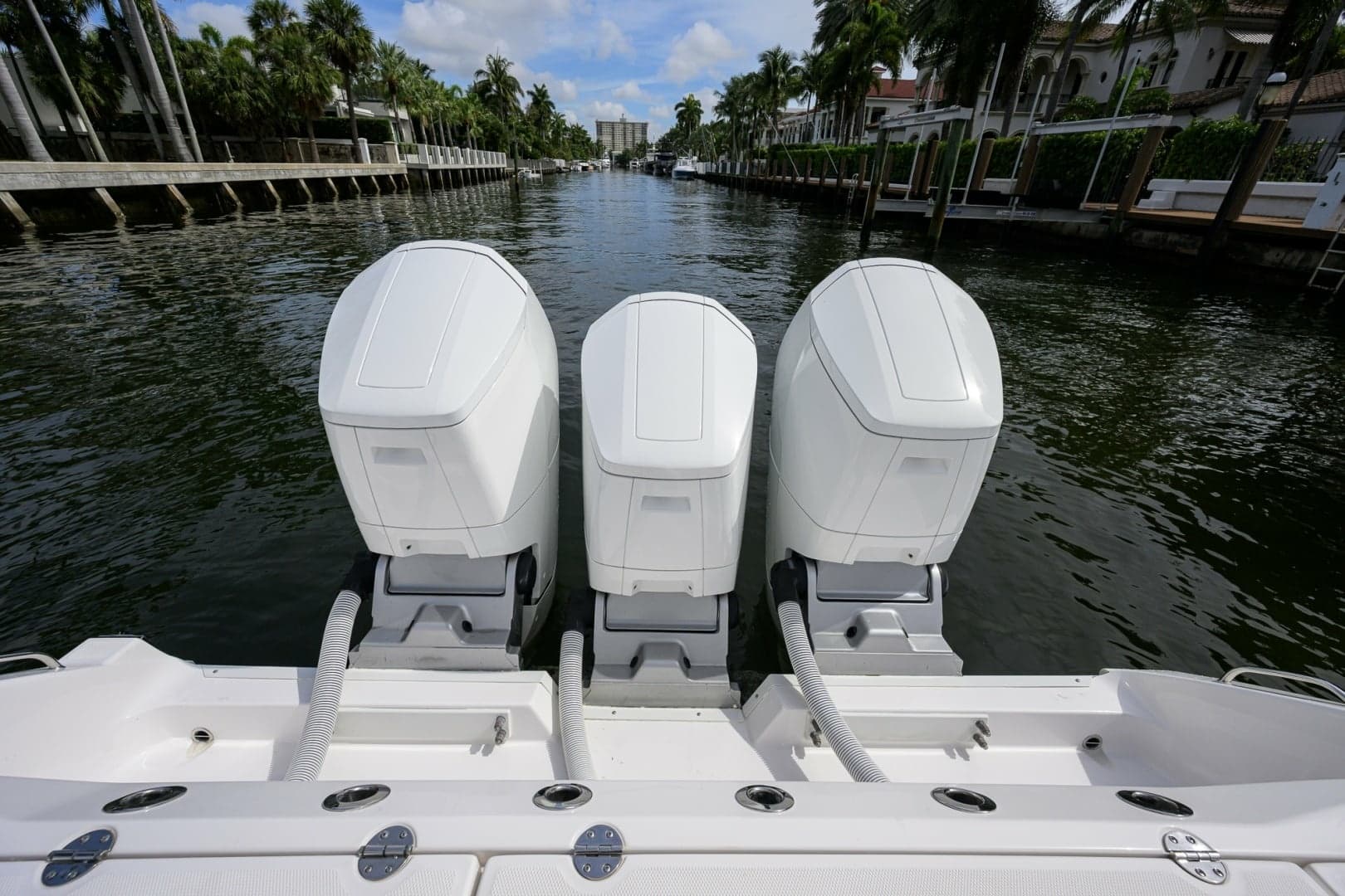 Everglades 45 GALLANT LADY - Triple Mercury Verado