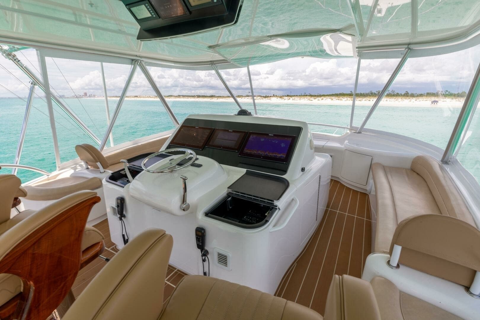 2015 Viking 70 Convertible  Helm 2