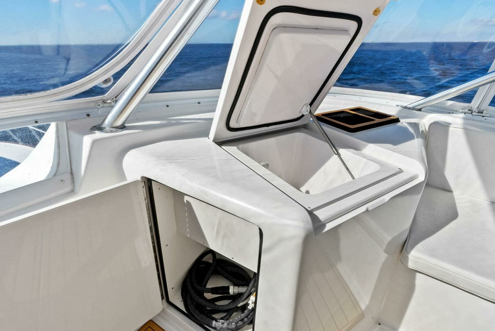 2002 Viking 65 Convertible 'Cajun Queen'
