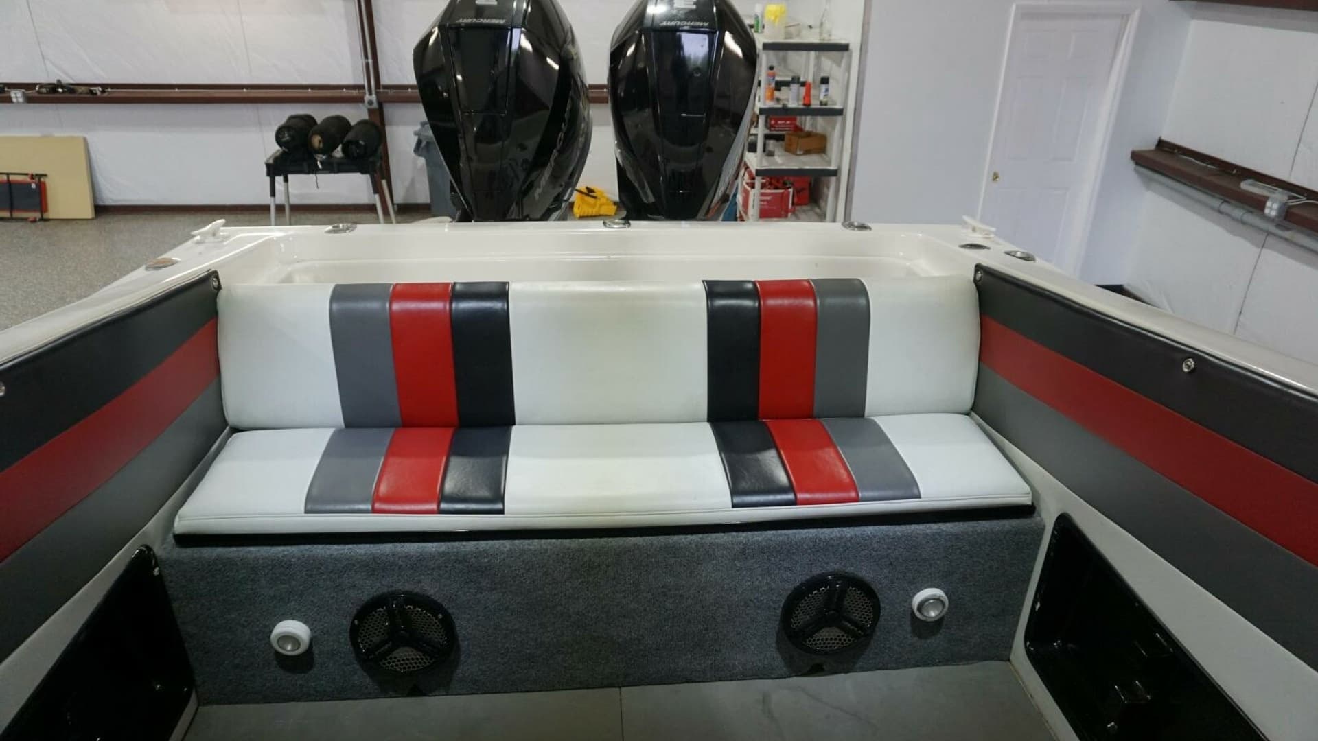 1998 32 Active Thunder 32 CC Ms. Rita Aft Seat (1)