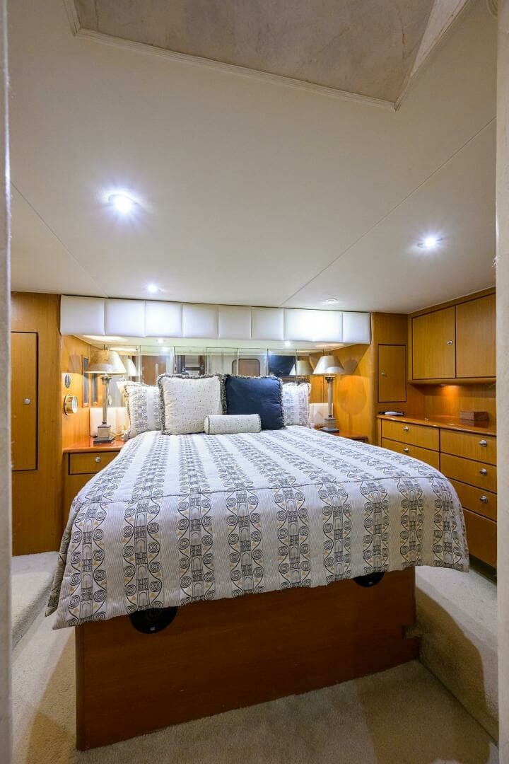 2001 Ocean Yachts 56 Super Sport