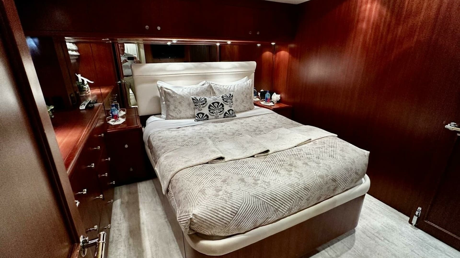 Luxurious Guest Stateroom
