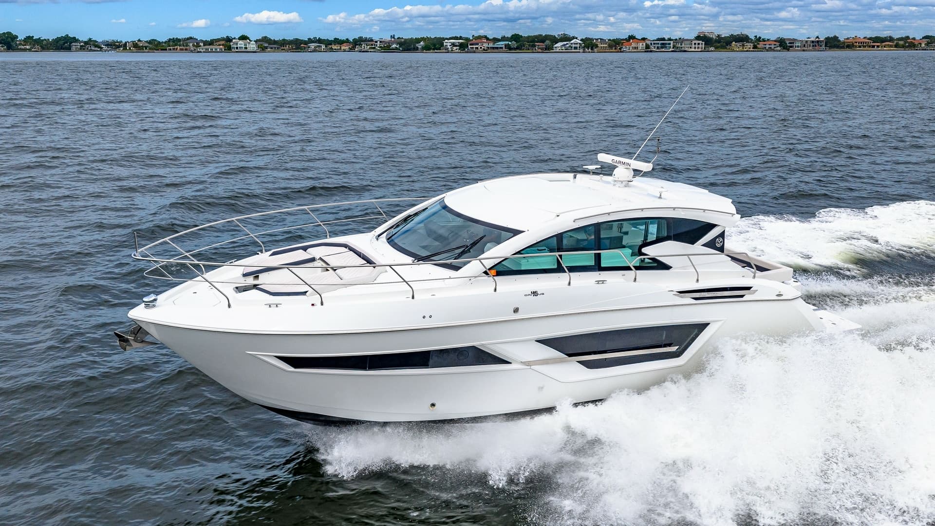 Dynamic Starboard Side View