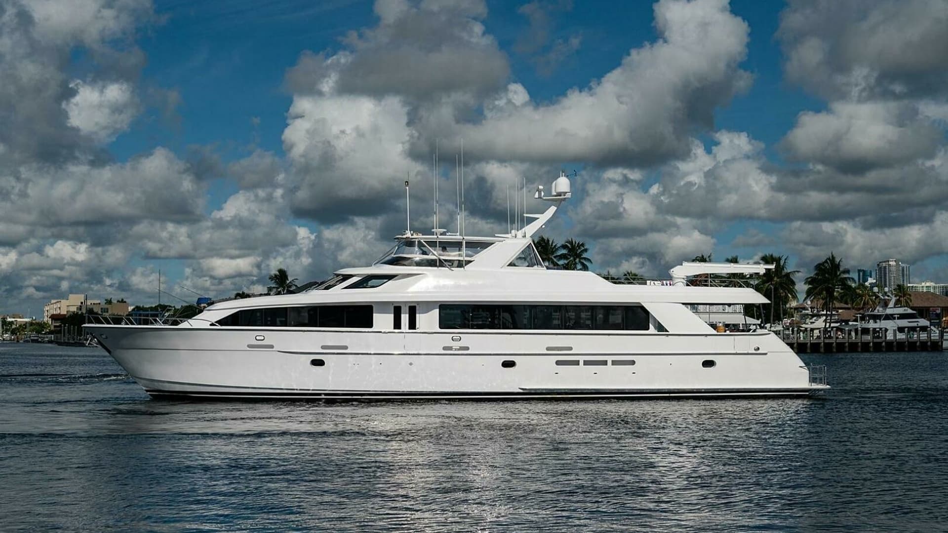 Side Profile of Raised Pilothouse