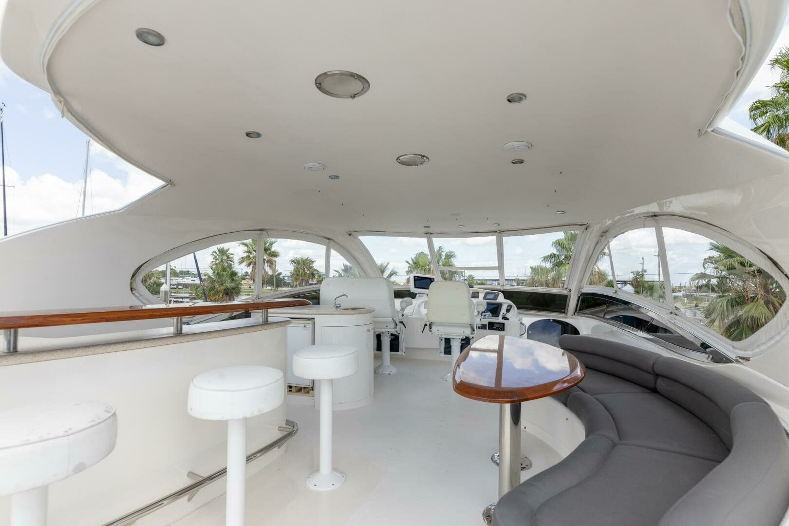 2007 Lazzara 74 Motor Yacht Kathleen