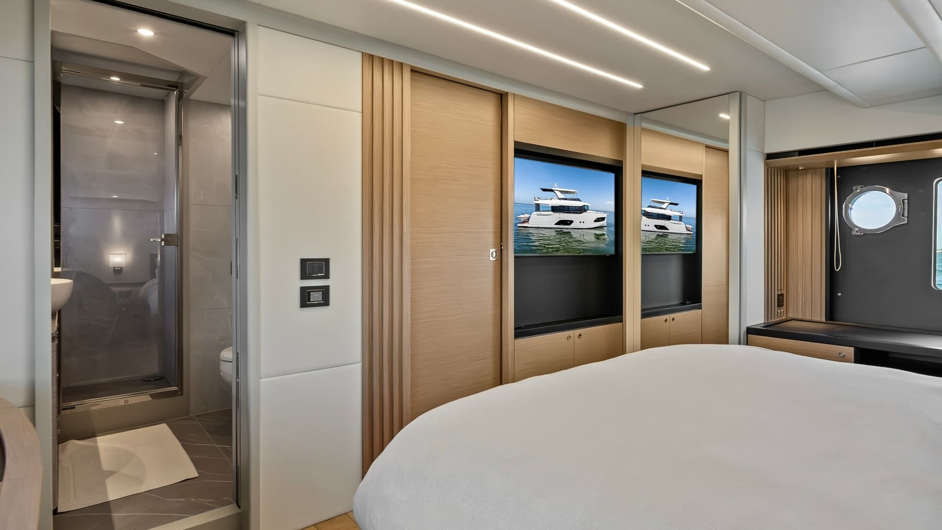 Master Stateroom with Ensuite Bathroom