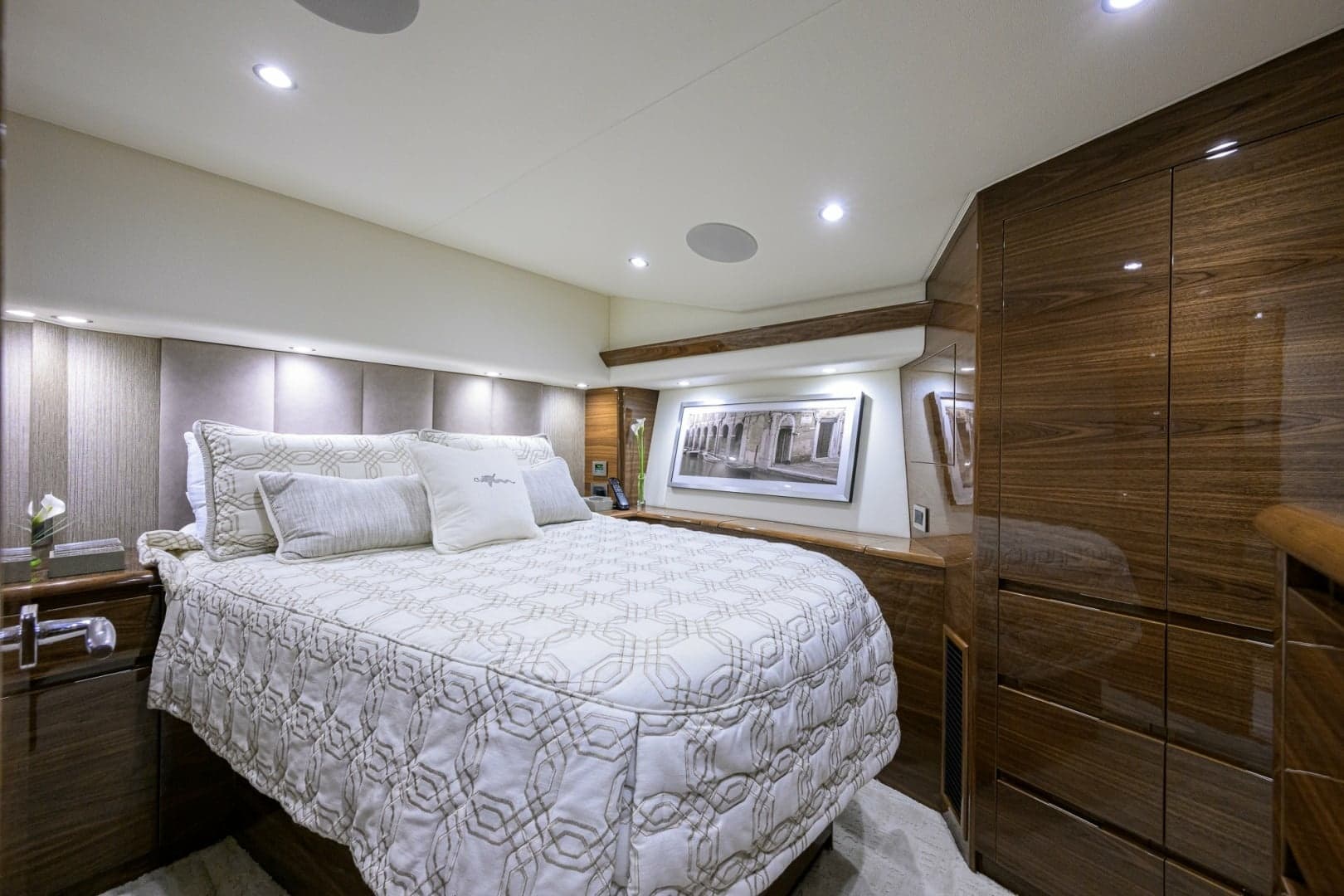 Viking 54 - Dog House - Master Stateroom
