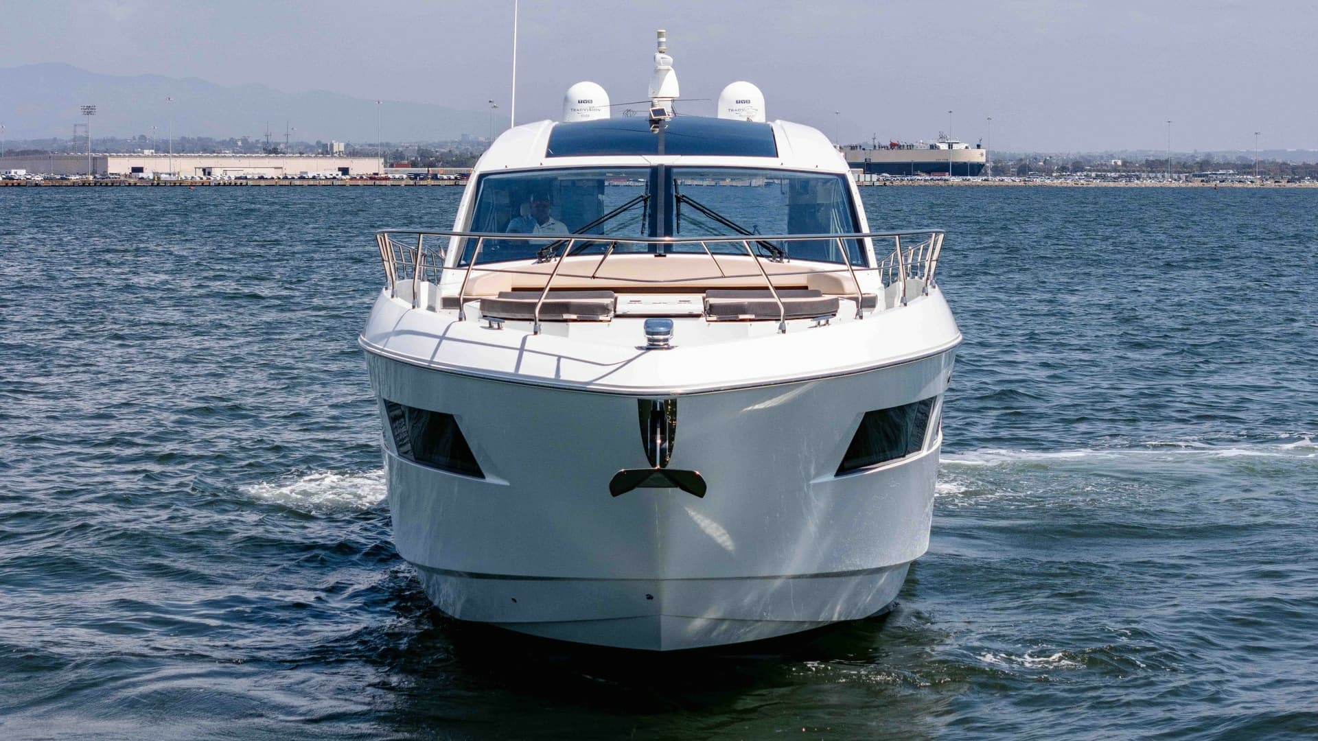2017 Cruisers 60 Cantius, 'Rising Star' Bow View