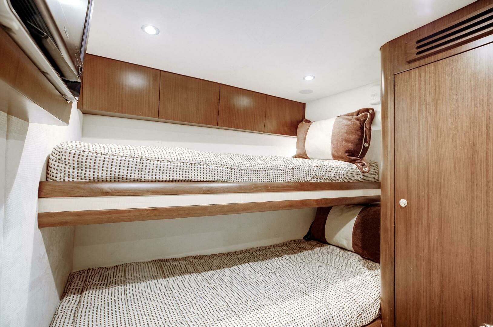 Ocean Yachts 64 - Love Boat - Stateroom