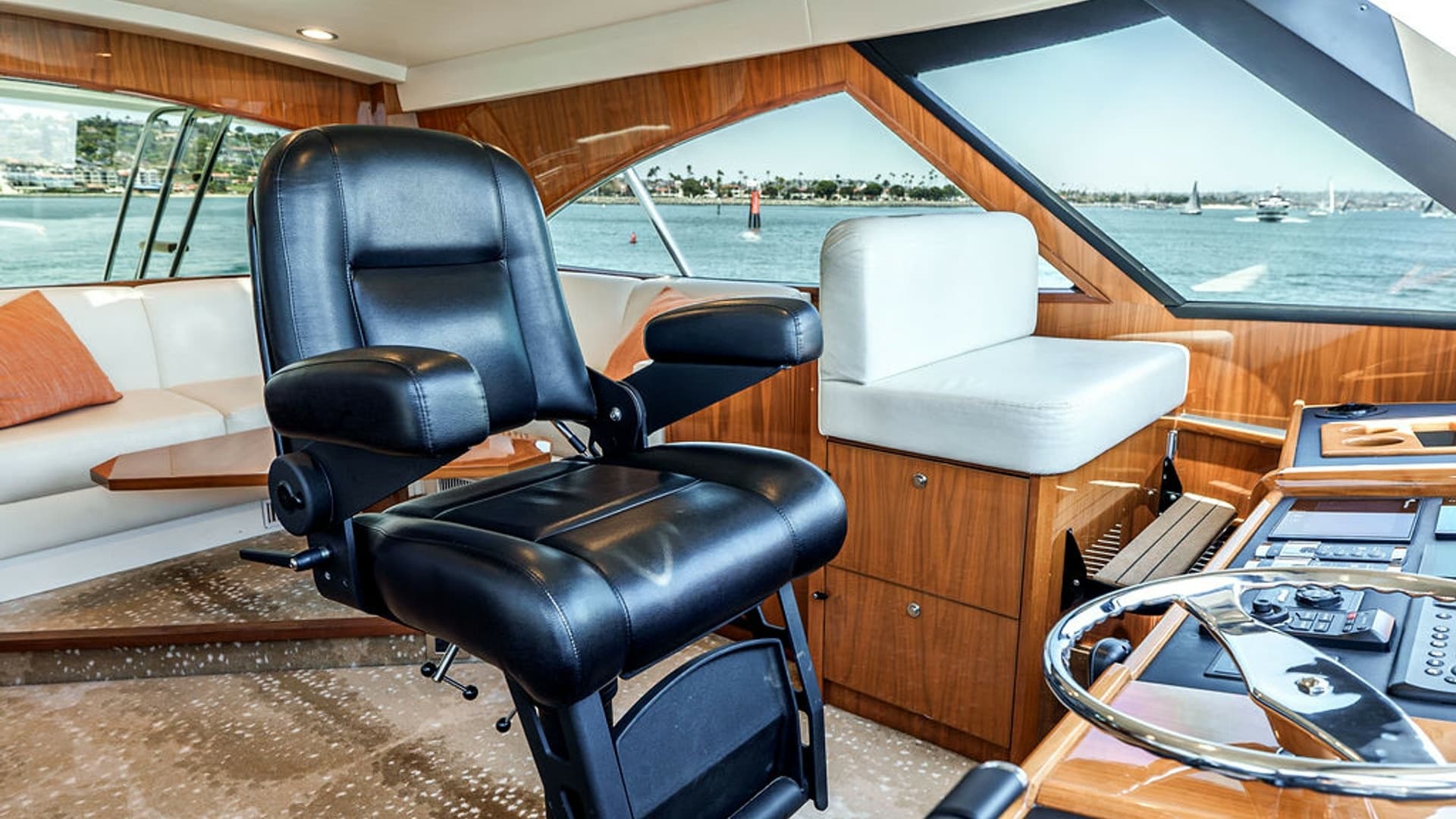 2019 Viking 80 Skybridge "Party of Five"