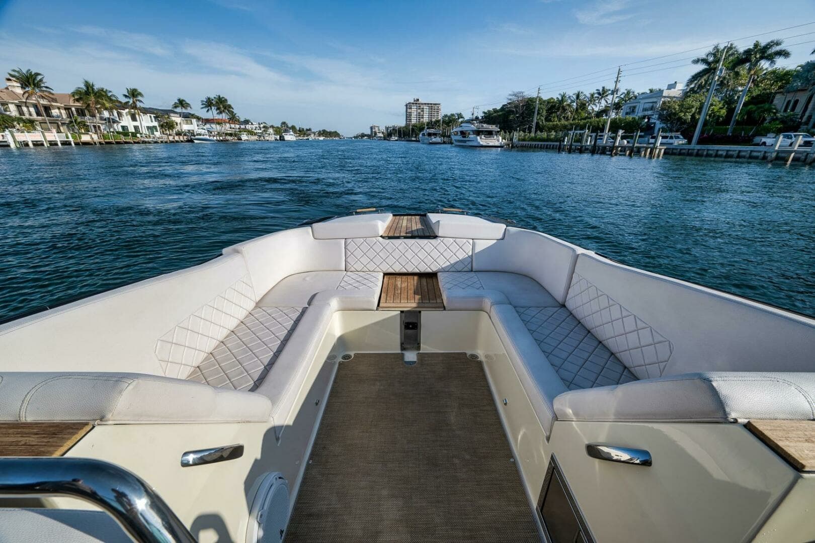 Chris-Craft 34 - 2LW - Forward Seating