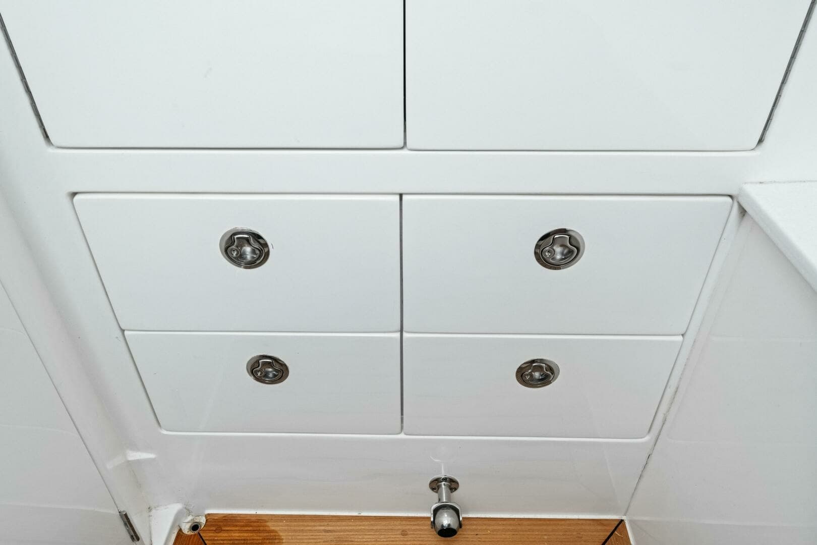 2020 Intrepid 400 CC - Cabin Storage