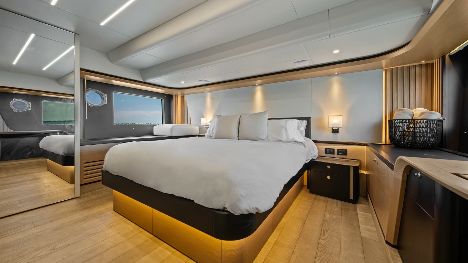 2026 Absolute Navetta 58 "Andiamo"