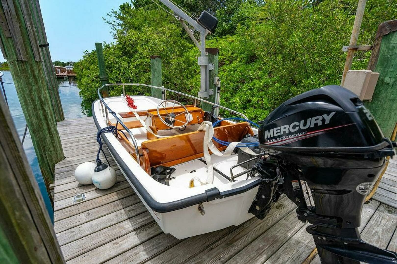 1999 Viking 55 Convertible