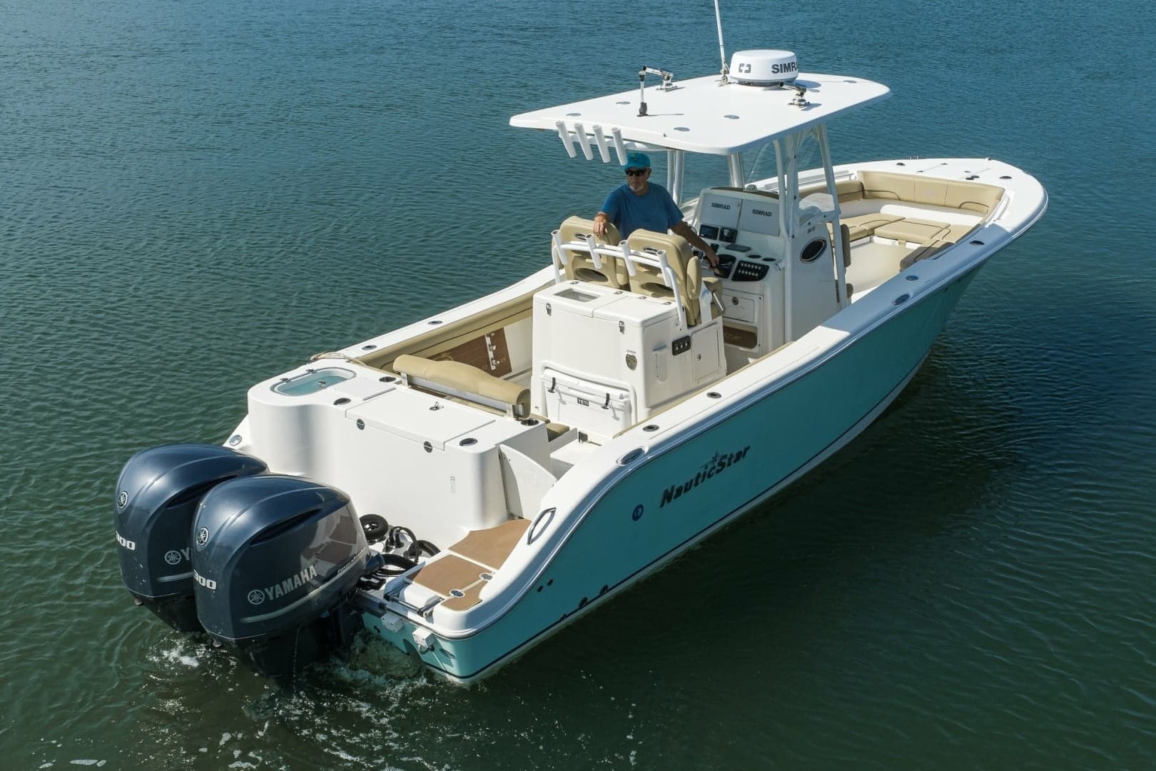 NauticStar 28 - Exterior Profile