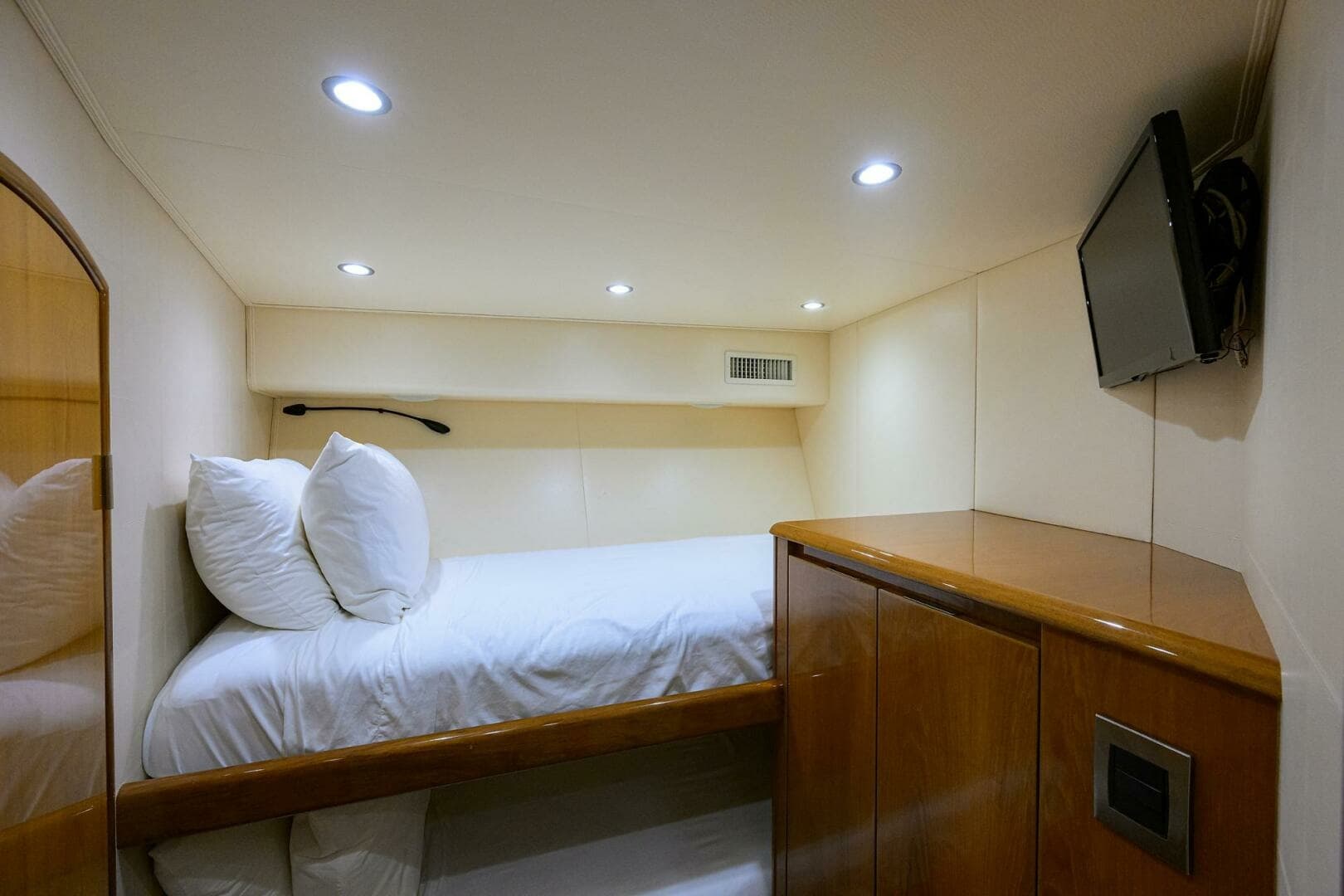 Guest Cabin