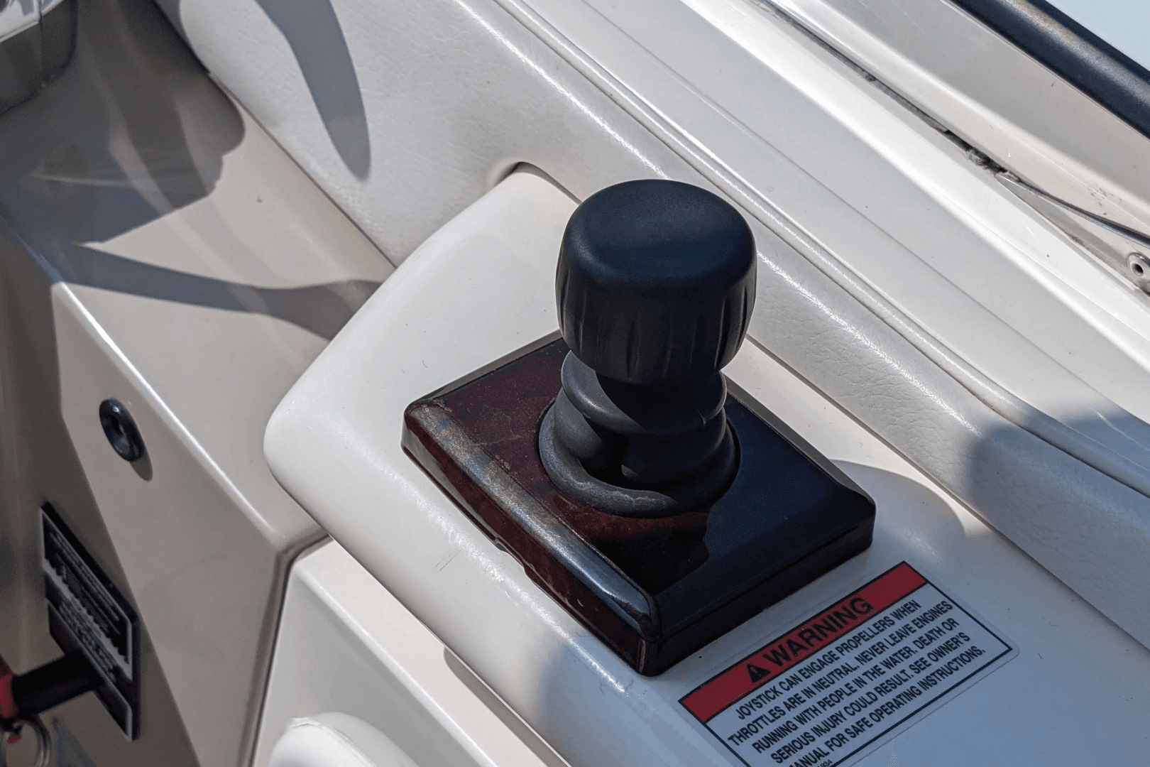 2009 Sea Ray 350 Sundancer
