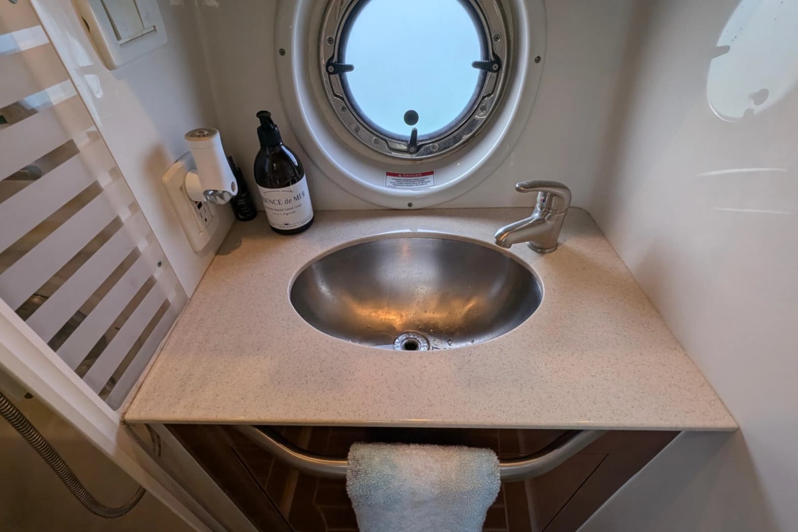 2009 Sea Ray 350 Sundancer