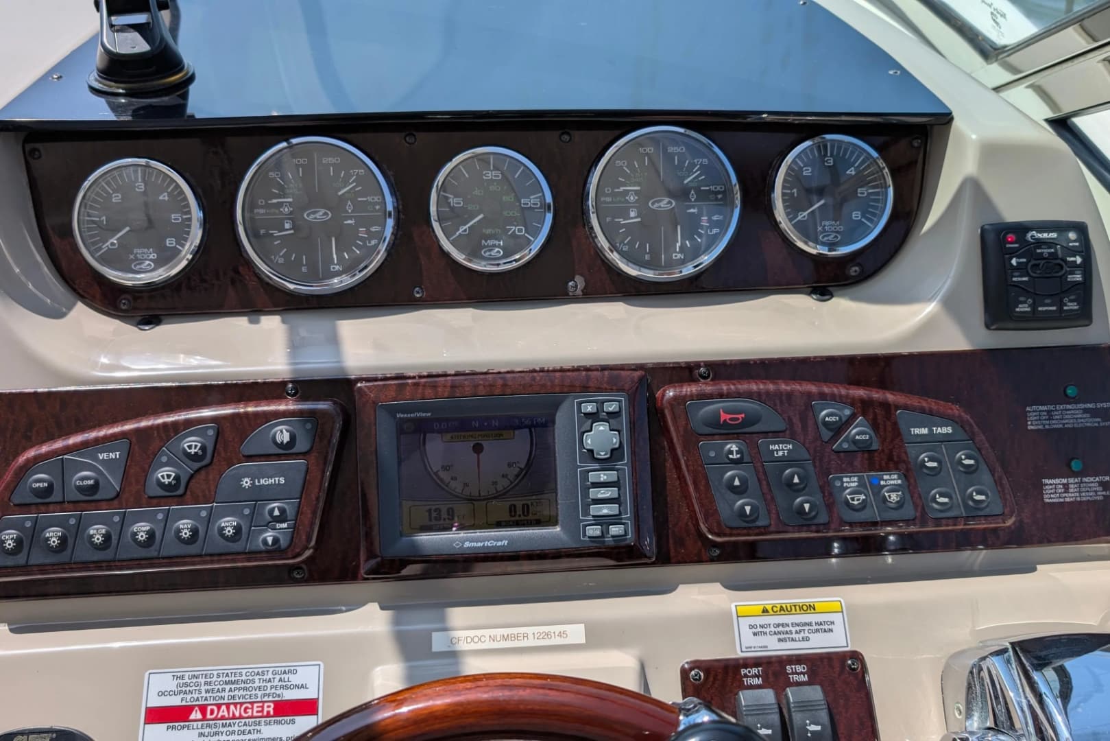 2009 Sea Ray 350 Sundancer