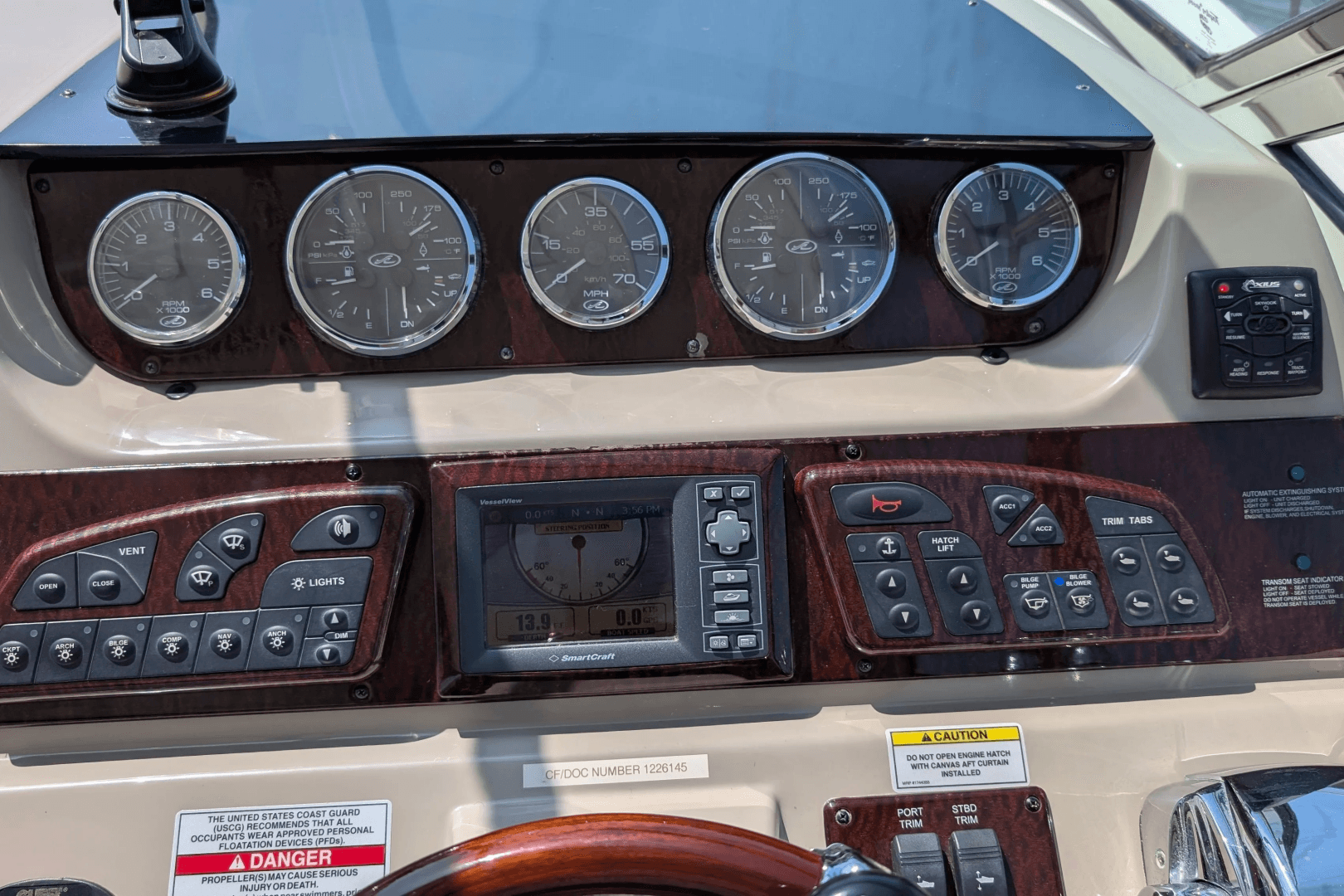 2009 Sea Ray 350 Sundancer