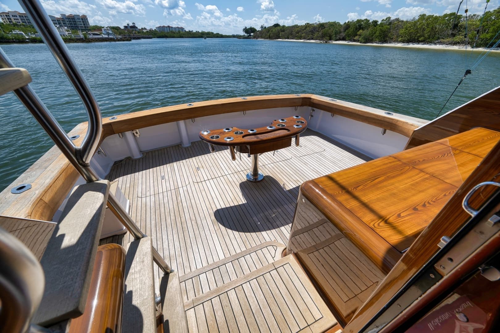 Viking 52 - THE HURRICANE - Cockpit