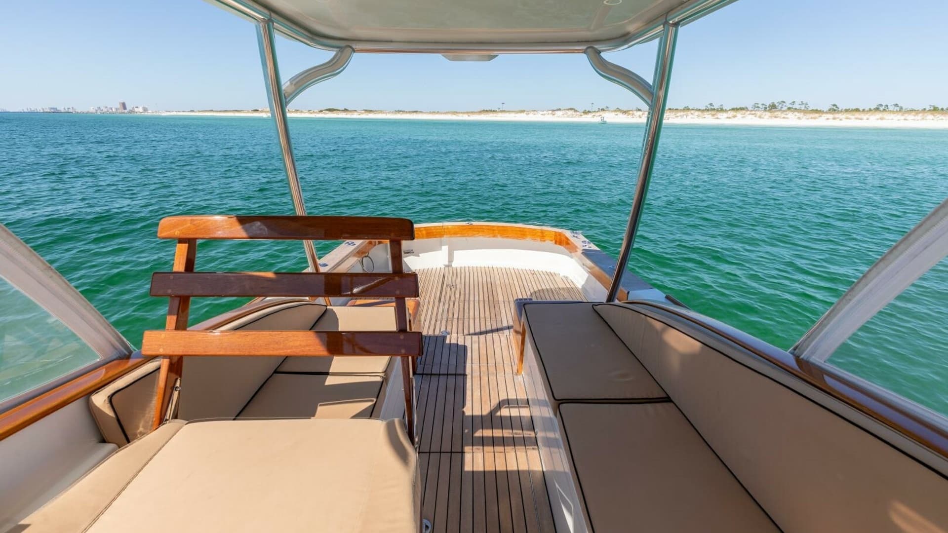 2014 Release 34 Walkaround- Helm Seating