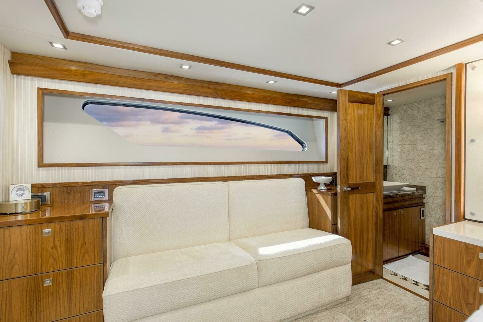 2016 92 Viking Enclosed Bridge Touche Master Stateroom  (4)