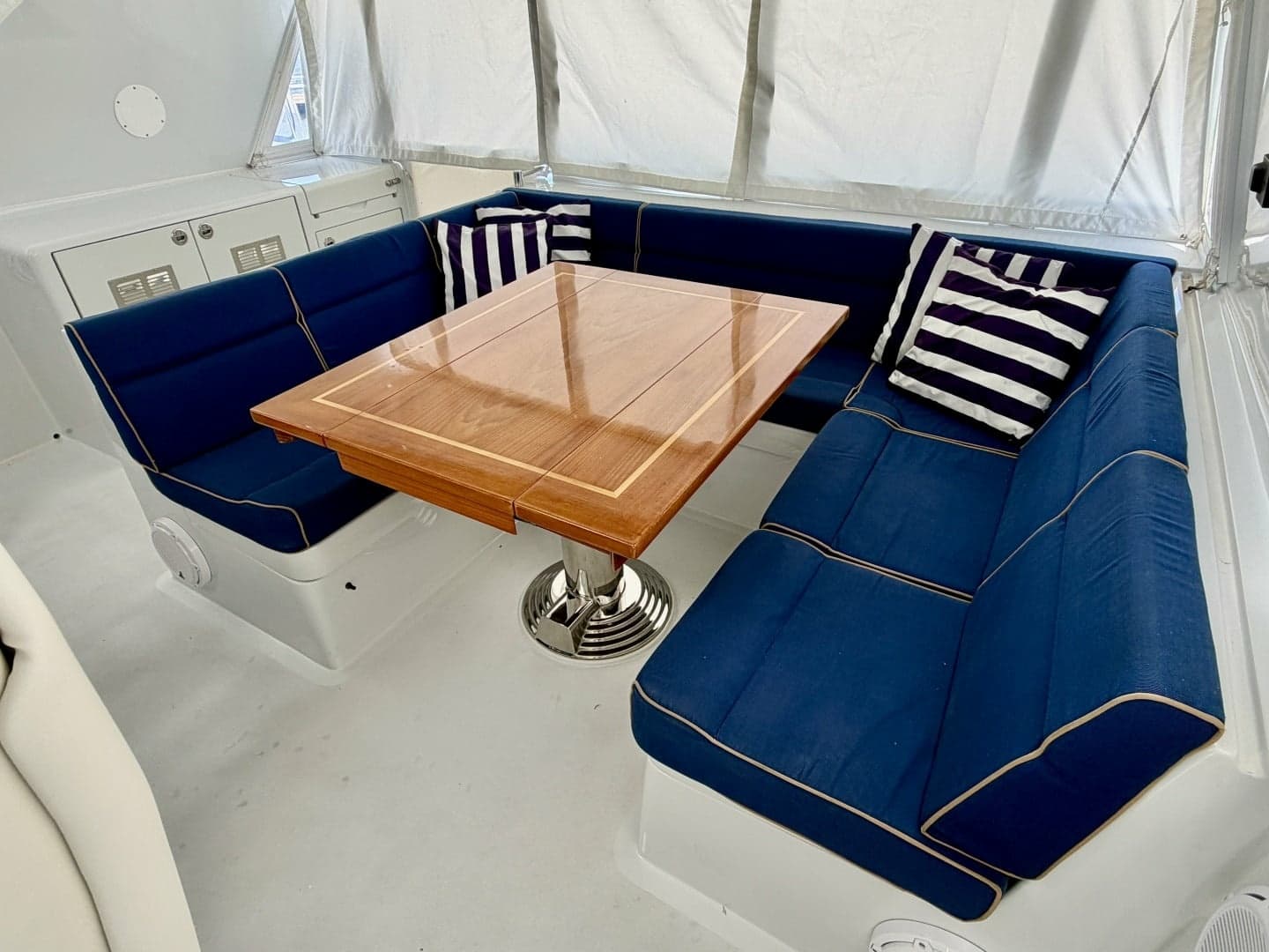 Alaskan 70 OHANA - Fly Bridge