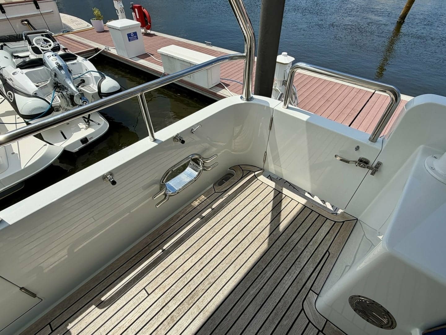 Alaskan 70 OHANA - Exterior Aft Deck