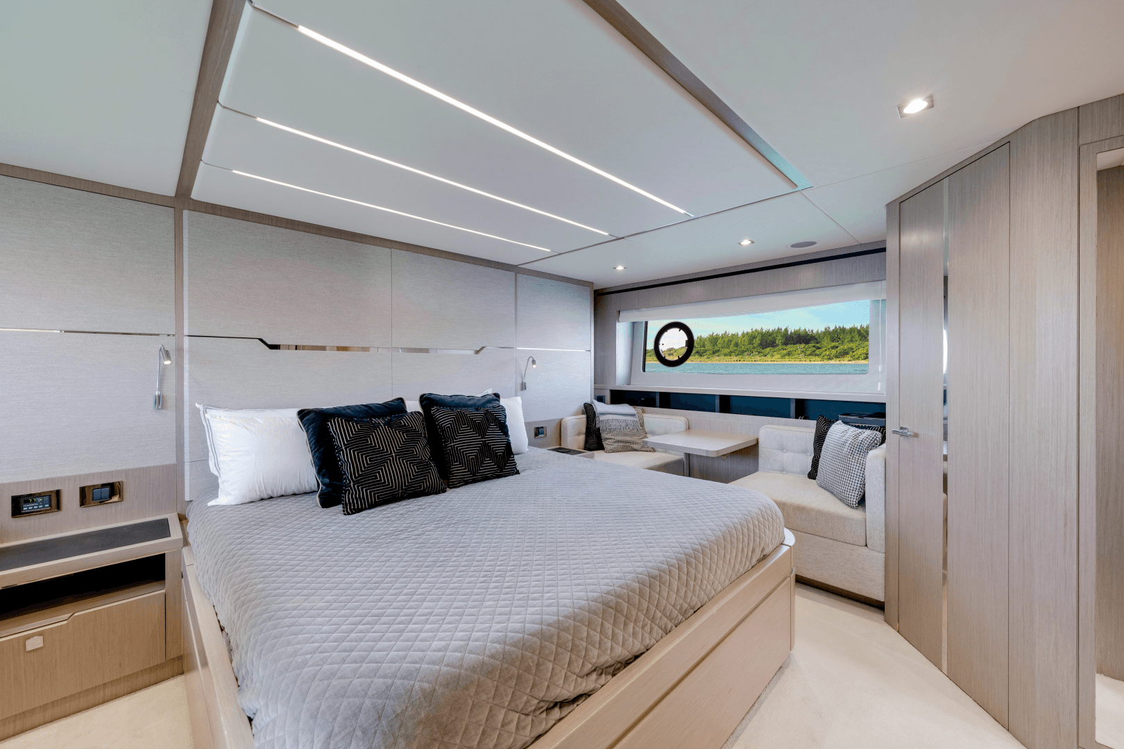 2018 Sunseeker Predator 68