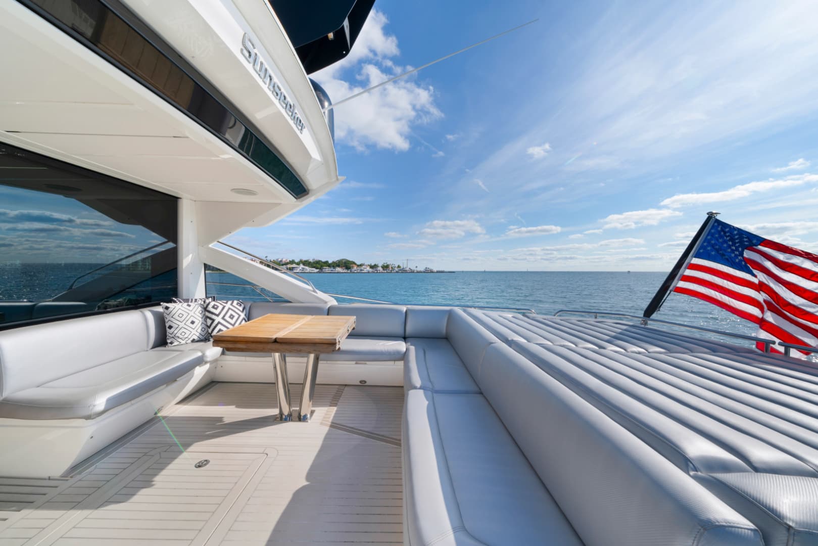 2018 Sunseeker Predator 68