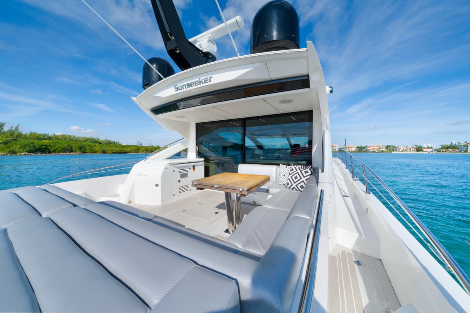 2018 Sunseeker Predator 68