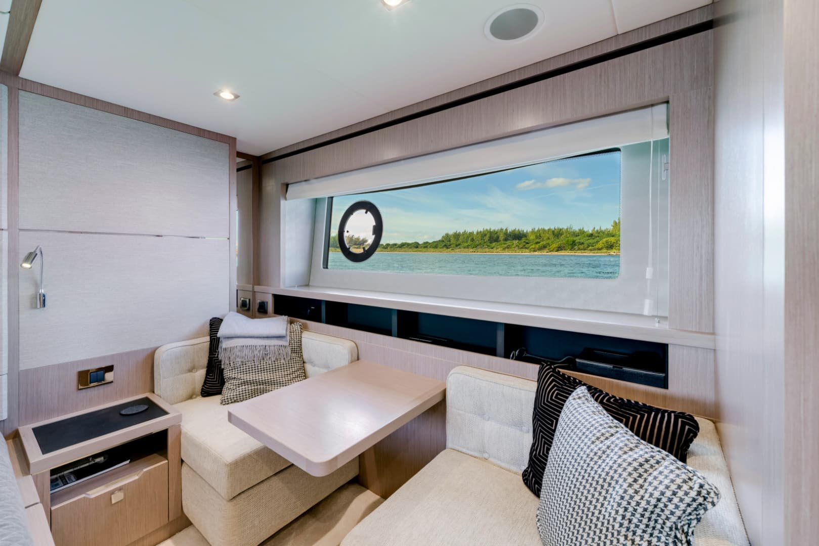 2018 Sunseeker Predator 68