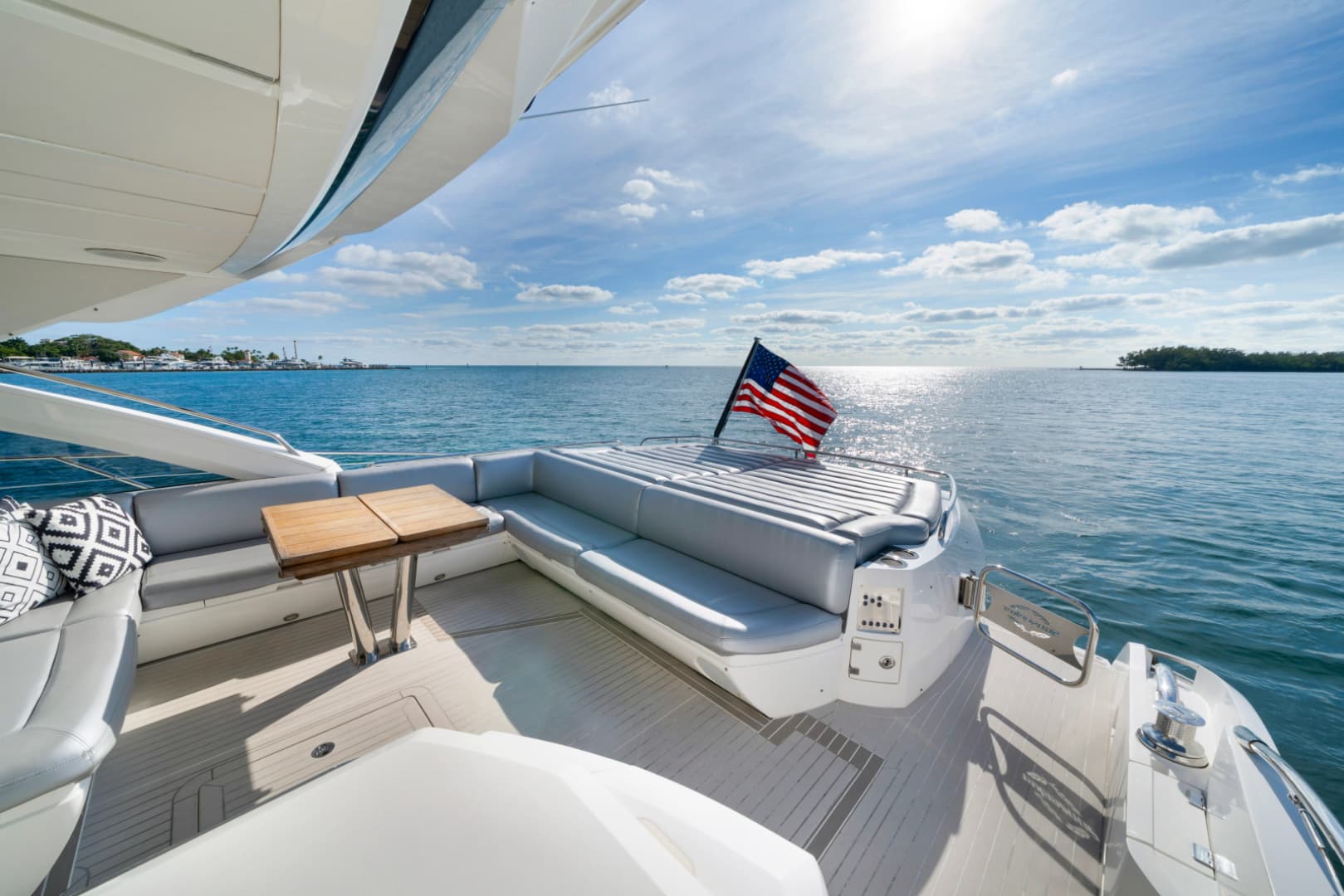 2018 Sunseeker Predator 68