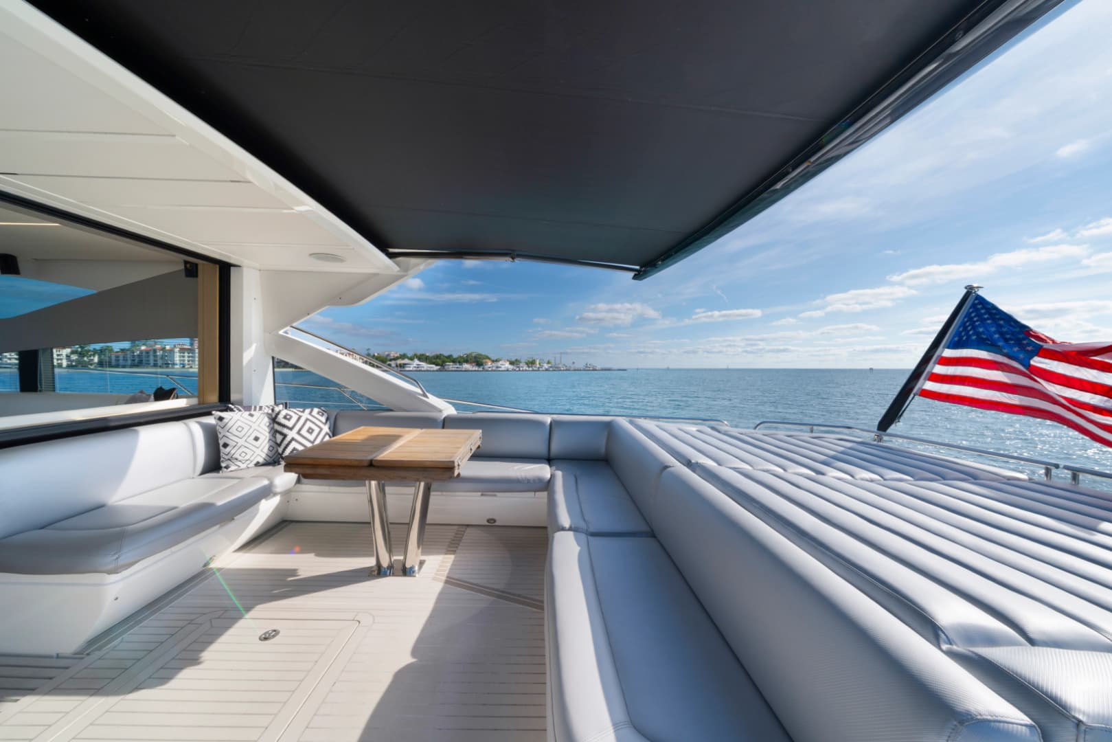 2018 Sunseeker Predator 68