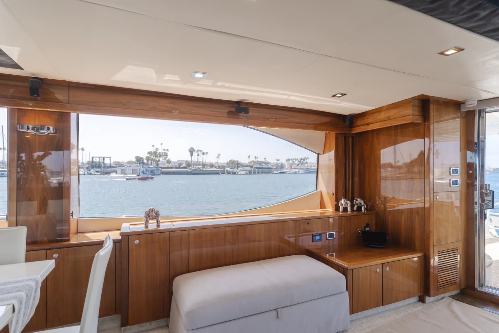 2011 Sunseeker 88 Yacht
