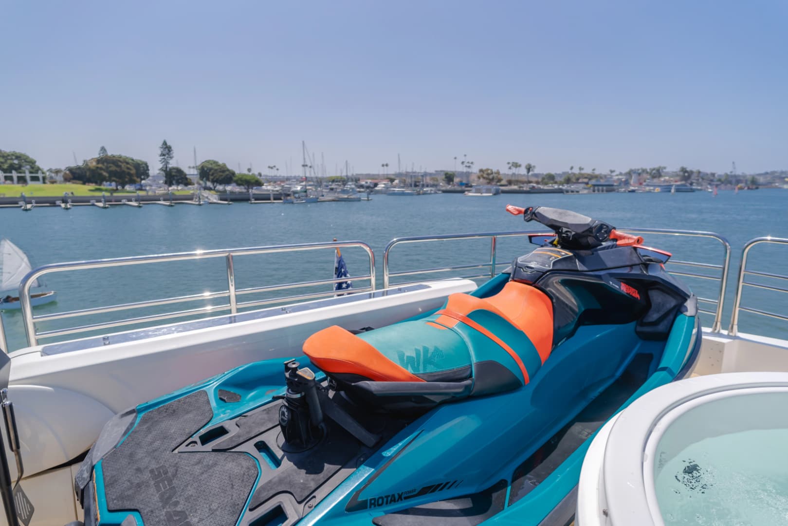 2011 Sunseeker 88 Yacht